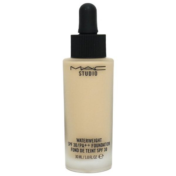 MAC NC15 Studio Waterweight SPF 30 Foundation, 1.0 fl oz (30 ml)