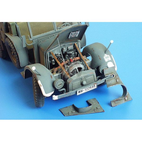 Plus Model 1/35 Krupp M304 Engine for German Krupp Protze Truck (w/Decals) 134