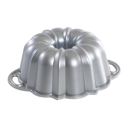 Nordic Ware Platinum Collection Bundt Pan, 6-Cup