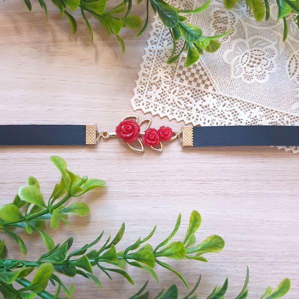 [Handmade] Blue and Red Rose Leather Choker Necklace