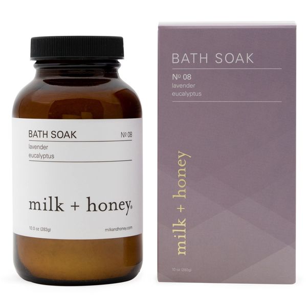 milk + honey Calming Bath Soak No. 8, with Lavender and Eucalyptus Oils, Moisturizing Bath Soak, Sea Salt and Epsom Salt Bath 10 oz