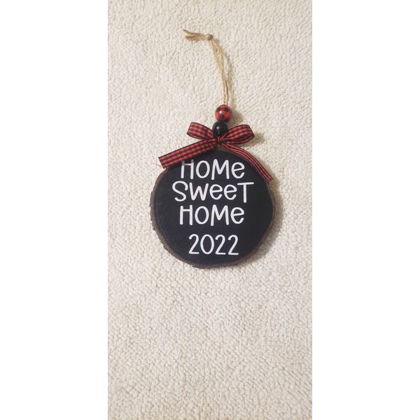 Handmade wood slice ornaments & keepsakes.Farmhouse Rustic. Perfect for gifting!