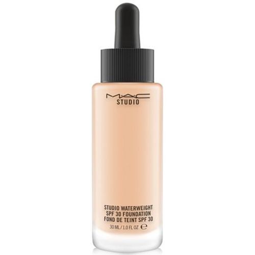 MAC Vibrantly Young Face Studio Waterweight SPF 30/PA++ Ultra-Fluid Foundation (NW15)