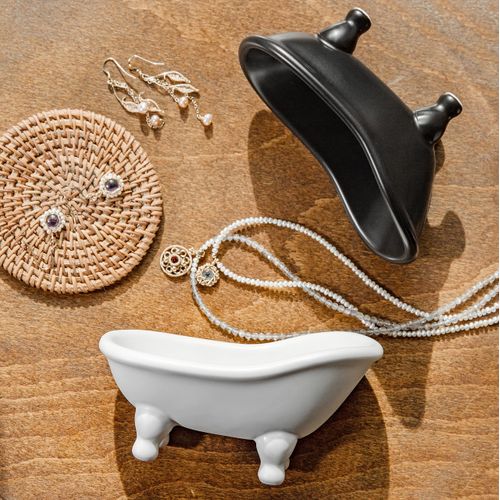 1piece 5.6" White Ceramic Mini Bathtub Soap Dish Small Planter Makeup Organizer Container Hamster Bathtub (White)