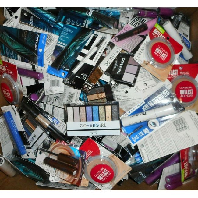 500 PCS WHOLESALE COVERGIRL ASSORTED COSMETICS GREAT FOR RESALE BRAND NEW