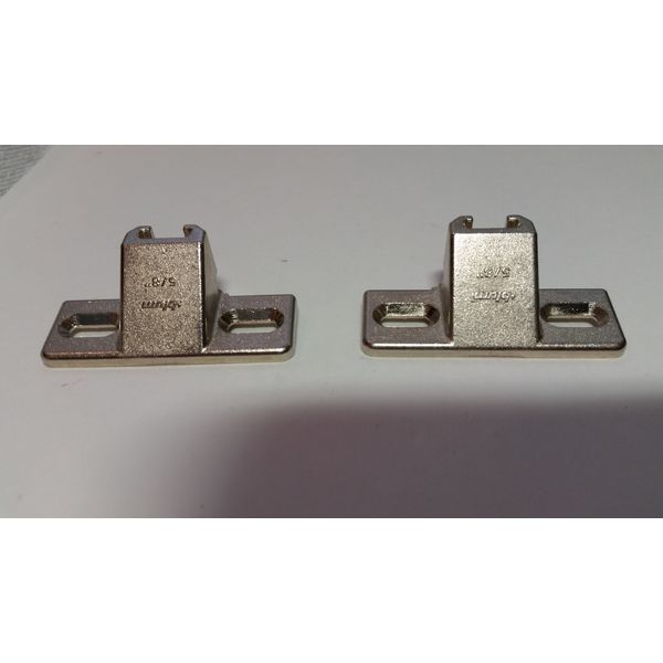 PAIR (2) NEW BLUM 5/8" overlay PLATES 130.1100.26, edge mount for COMPACT 33 