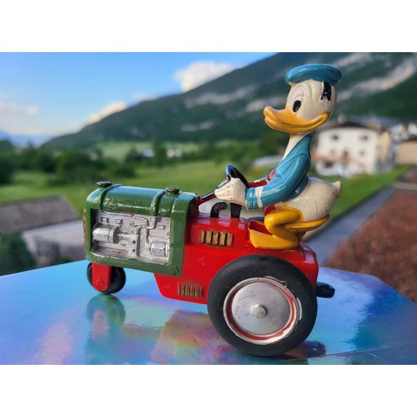 No tin toy/plastic 1960's Marx Hong Kong Disney's 4" L DONALD DUCK FARM TRACTOR.-