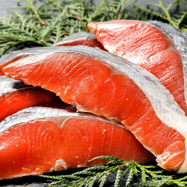 Red Salmon Fillet, Half Body, Carefully Selected, Natural Product with Fat, Salmon, Approximately 8-11 Slices