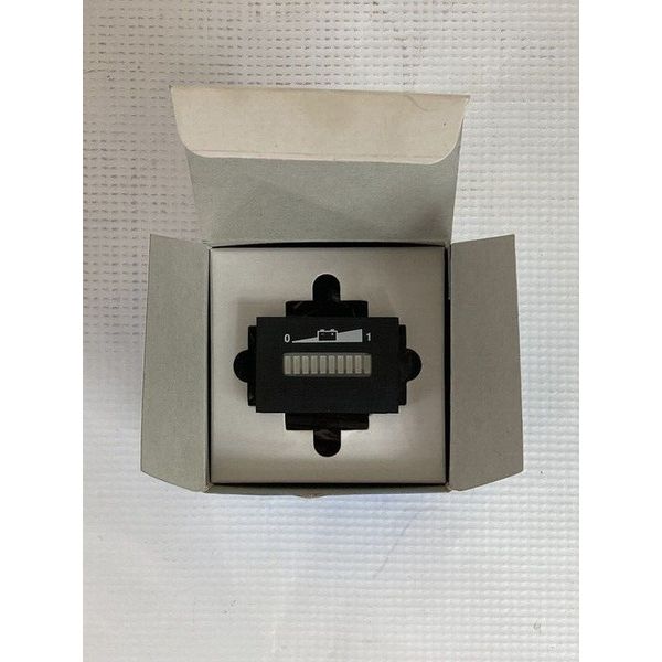 Curtis ICE914Z-1201 Battery Meter display. 12V input, 0-5v battery display.