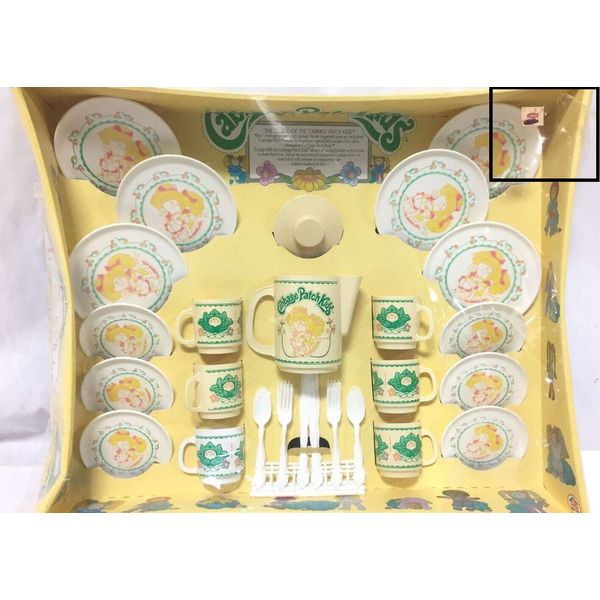 Cabbage Patch children tea set 1983 service for 6