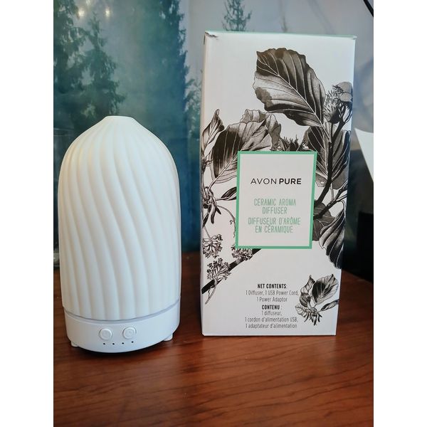 NIB Avon Pure Ceramic Aroma Diffuser  White