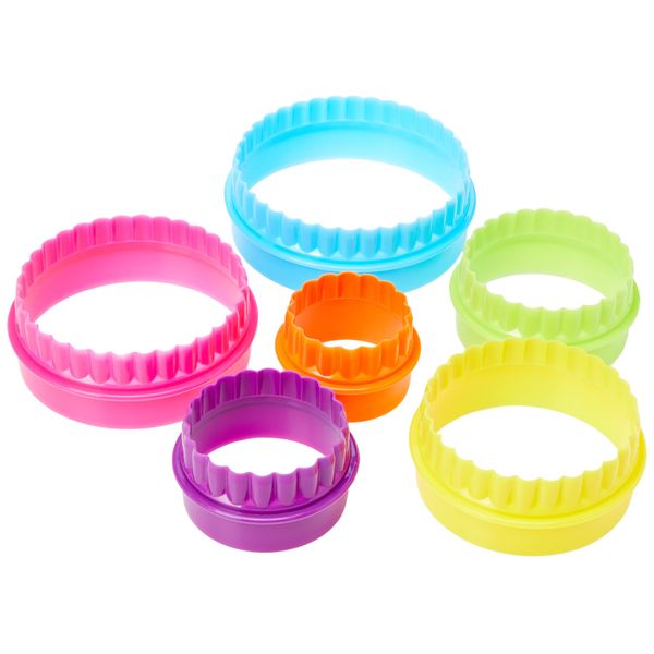 Dexam Set of 6 Double Sided Plain/Crinkle Round Cookie Cutters - Assorted Colours