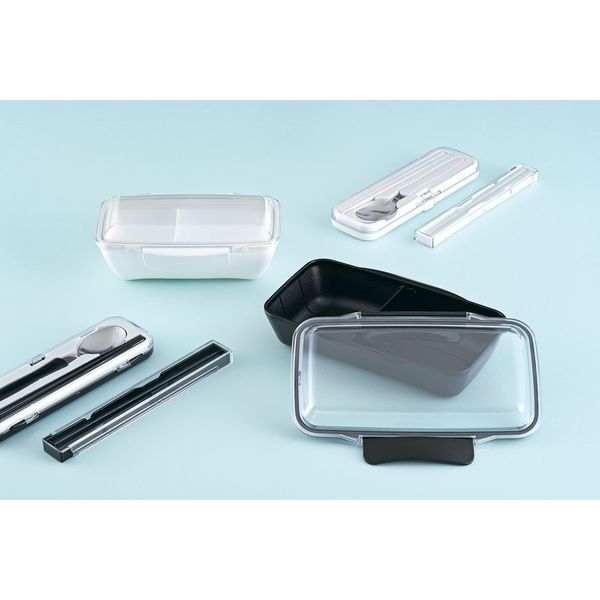 chopsticks and spoon set white