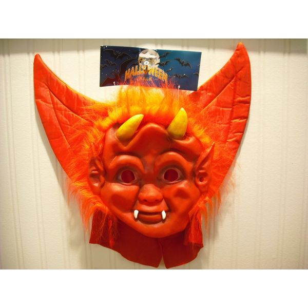 childs red devil mask