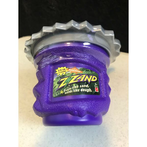 vintage 1997 Mattel Nickelodeon Z-Zand Play Sand Material 3.5" Spaceman Mold Top