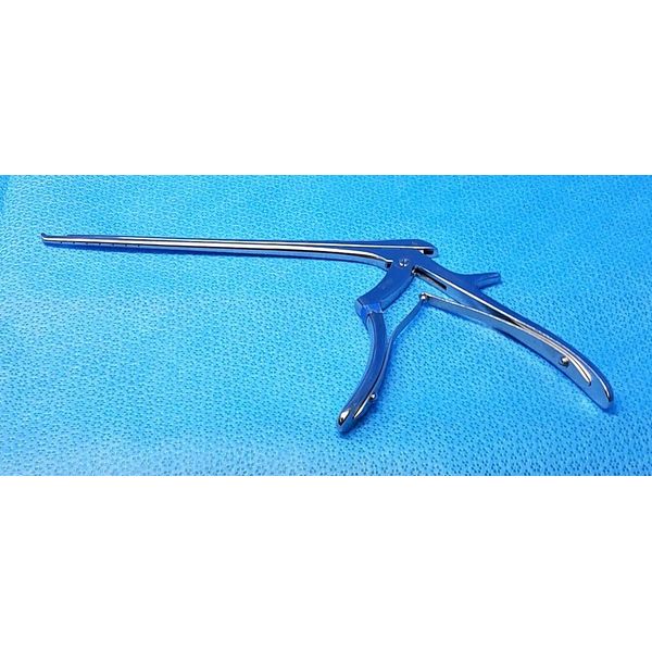 Codman Symmetry 53-1402 Kerrison, 40° Up, 3.0 mm, 7"