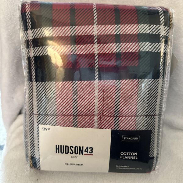 Hudson 43 NWT Cotton Flannel Standard Pillow Shams Red Tartan Plaid Health Guard