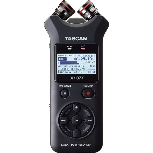 Tascam DR-07X Stereo Handheld Digital Audio Recorder und USB Audio Interface