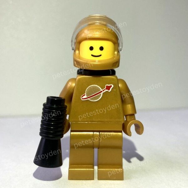 **NEW** 100% LEGO Classic Gold Spaceman Helmet & Oxygen Tank