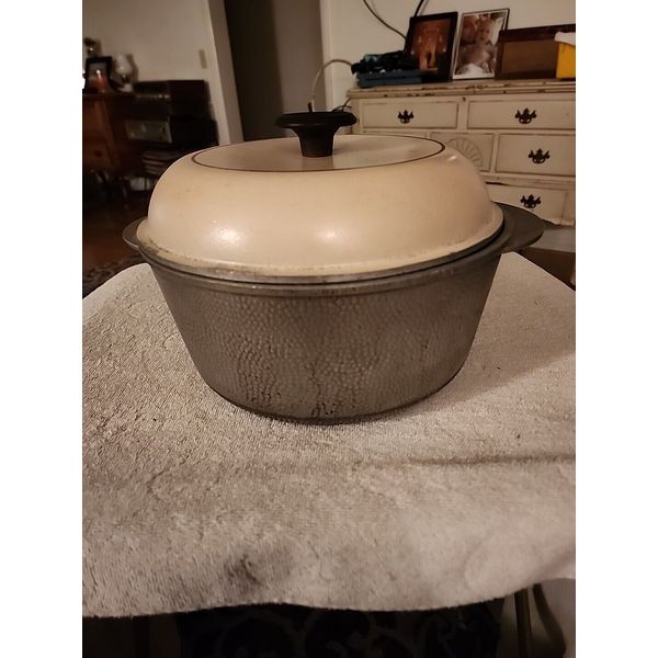 Vintage Health By Regal Ware Cast Aluminum 4 Quart 10” Dutch Oven / Roaster