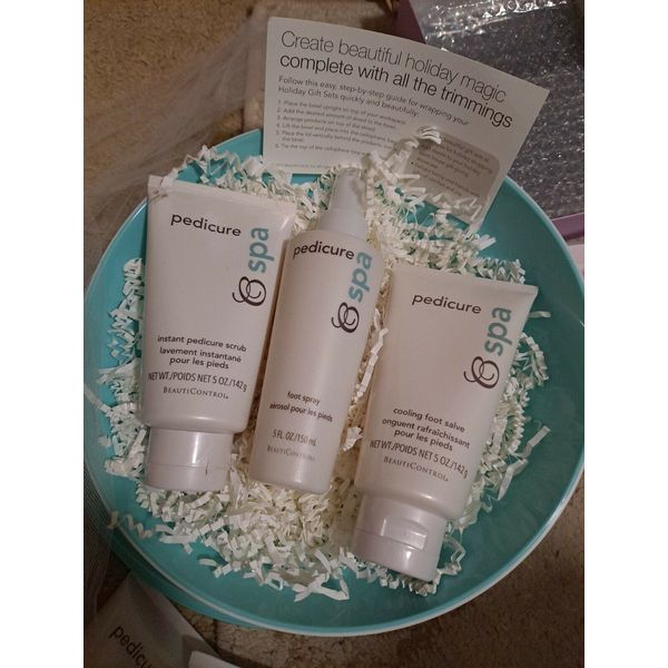 (EXTREMELY RARE) Beauticontrol Pedicure Spa Set & Tupperware Bowl = GIFT BASKET!