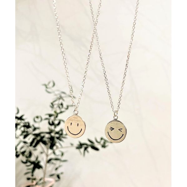 [Emoji] Smile Silver Coin Necklace (Double-Sided)