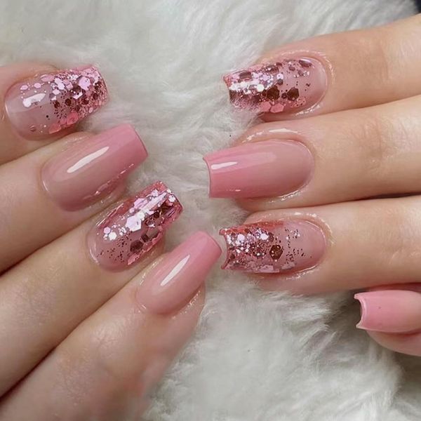 24 Stück Falsche Nägel Kurz Eckig Press on Nails, French Rosa Glänzend Kunstnägel Nägel Zum Aufkleben mit Design, Wiederverwendbar Natürliche Acryl Fingernägel Fake Nails für Frauen und Mädchen