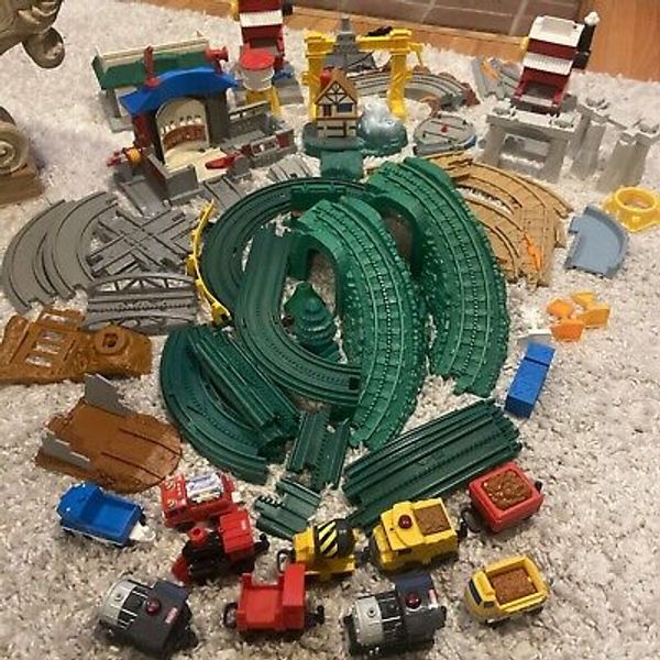 Huge Lot Fisher Price Geo Trax Train Track Set And Train Cars!!