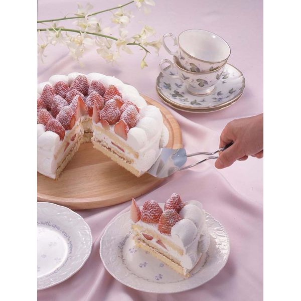 Tiger Crown cake server 147