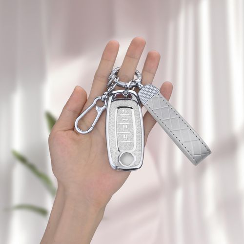 Seedwee for Nissan 5 Buttons Key fob Cover, Soft TPU Keys Protector Bling Key Fob Keychain for 2023 2024 Pathfinder Rogue Remote Key, Silver Clear