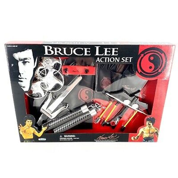 Bruce Lee Action Weapons Set Childrens Playset Martial Arts Toy Quest Brand New