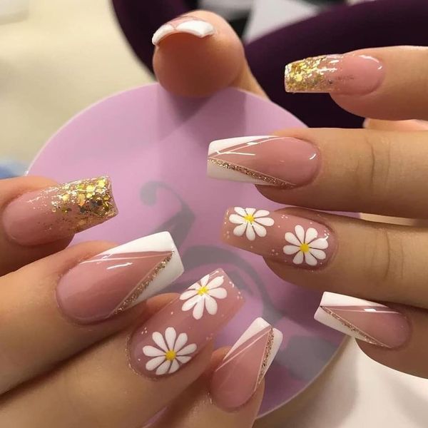 24pcs Coffin False Nails French Tip, White Flower Stick on Nails Glitter Gold Press on Nails Nude Pink Glue-on Nails Removable Fake Nails Women Girls Nail Art Accessories