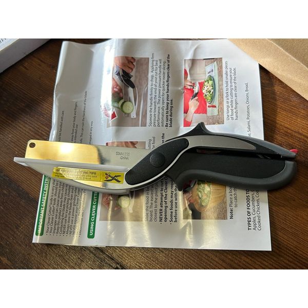 2-in-1 Clever Cutter shear Cutting Board Scissors Food Choppers Vegetable Slicer