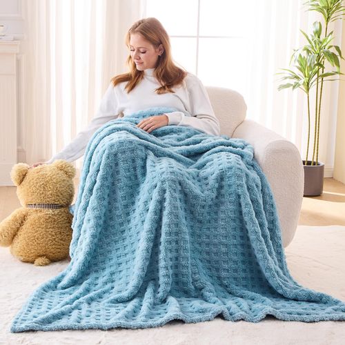 NEWCOSPLAY Super Soft Throw Blanket Blue Premium Silky Flannel Fleece 3D Waffle Checkered Lightweight Bed Blanket All Season Use (Blue, Throw(50"x70"))