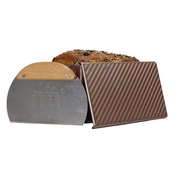 HERRUT Loaf Pan and Lid - Standard Size for Bread, Toast, Sandwich and Slices - Complete with Dough Pastry Scraper Chopper