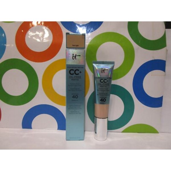 IT COSMETICS ~ CC+ NATURAL OIL FREE MATTE FULL COVERAGE CREAM ~ FAIR LIGHT