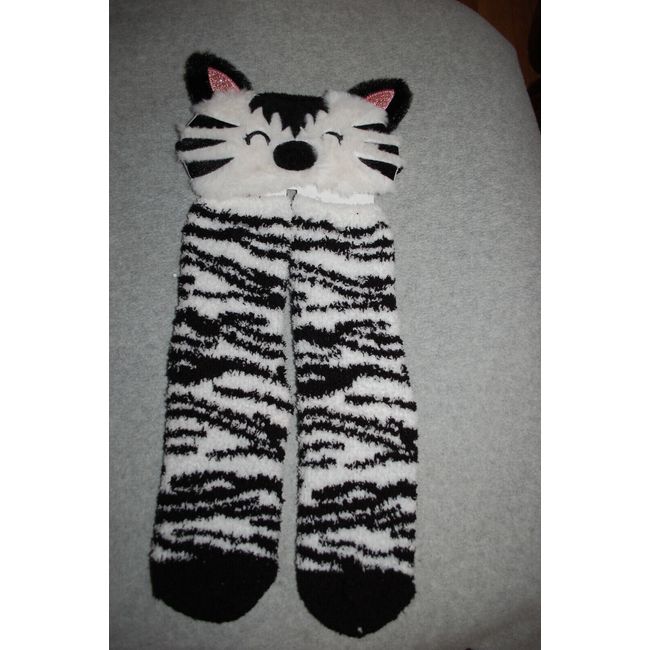 Sleep Eye Mask & Fuzzy Cozy House Socks ZEBRA FACE Black White ANIMAL PRINT