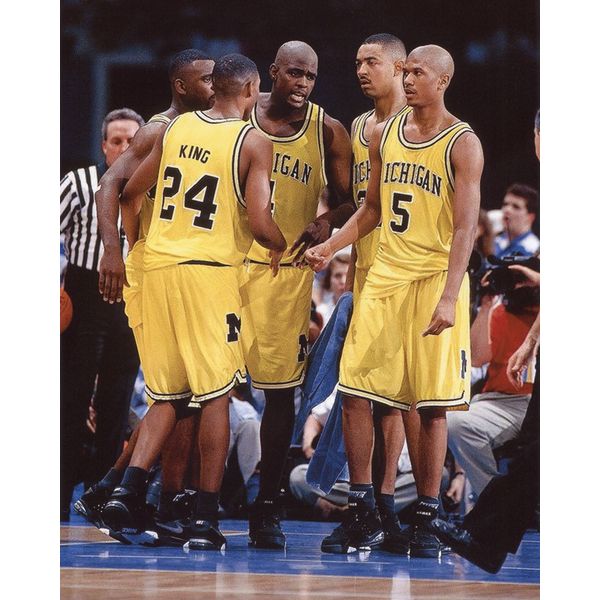 THE FAB FIVE MICHIGAN WOLVERINES BASKETBALL 8X10 SPORTS ACTION PHOTO (XLT)