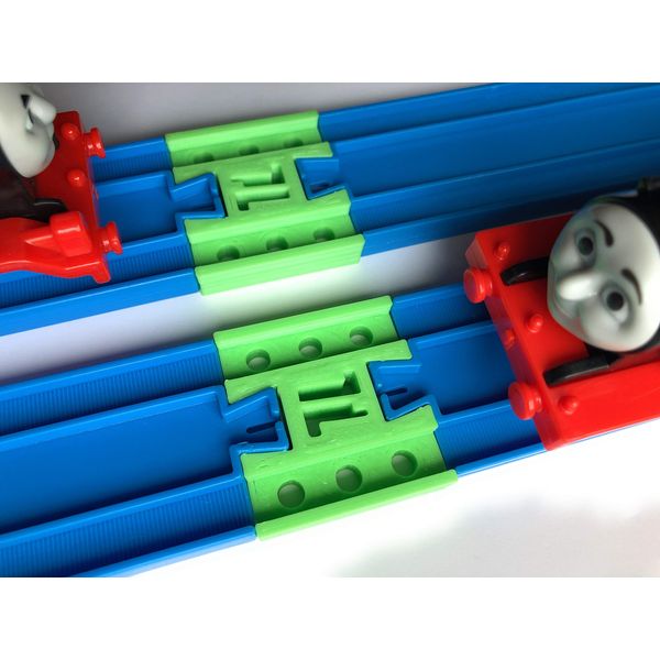 TrainLab Plarail Female Female Connector adapters (Green)
