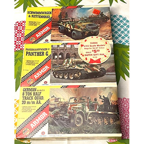 3 GERMAN Vehicles 1974 World War 2 Sealed Model Kits / RARE / Special Gift Set