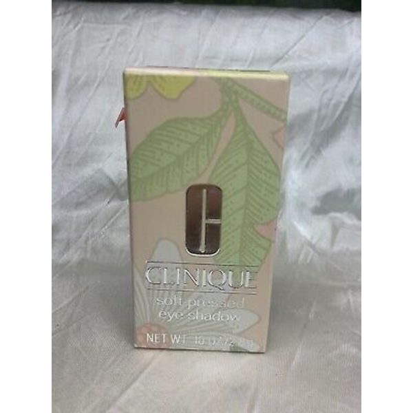 Clinique Soft Pressed Eye Shadow .10 oz 09 Seashell Pink (new with box)