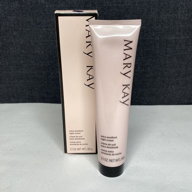 Mary Kay Extra Emollient Night Cream 2.1 oz 027910 Very Dry Skin - NEW