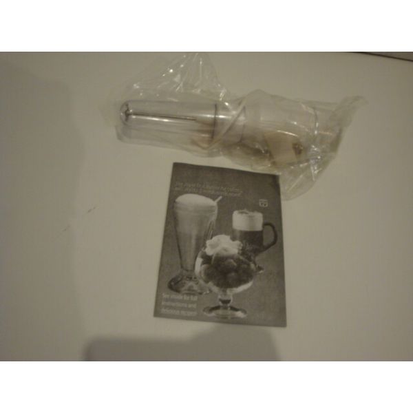 Cordless Mini Mixer White with cover