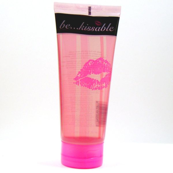 Avon Be...Kissable Seductive Bubbles Shower Gel