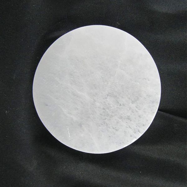 H&H Selenite Crystal Charging Round Plate Natural White Selenite Disk Healing Spiritual Cleanse and Recharge Handmade Crystals Charging Plate Decoration Gift (7 cm)