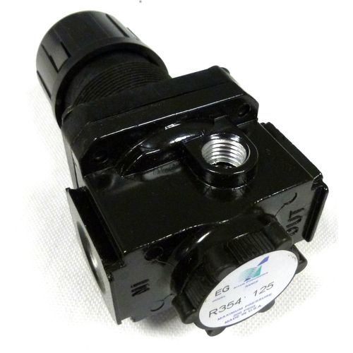 Arrow Pneumatics R354G 1/2" Reg, Gauge, 3 Pos. Locking Knob, 40 degreeF to 120 degreeF, 250 Psig Max Pressure1/4" Full Flow Ports