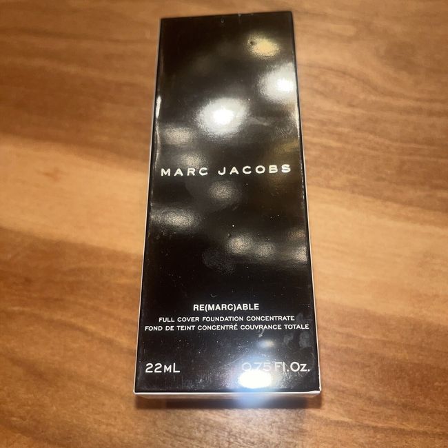 Marc Jacobs Remarcable Full Cover Foundation Concentrate -14 Ivory Medium  .75oz