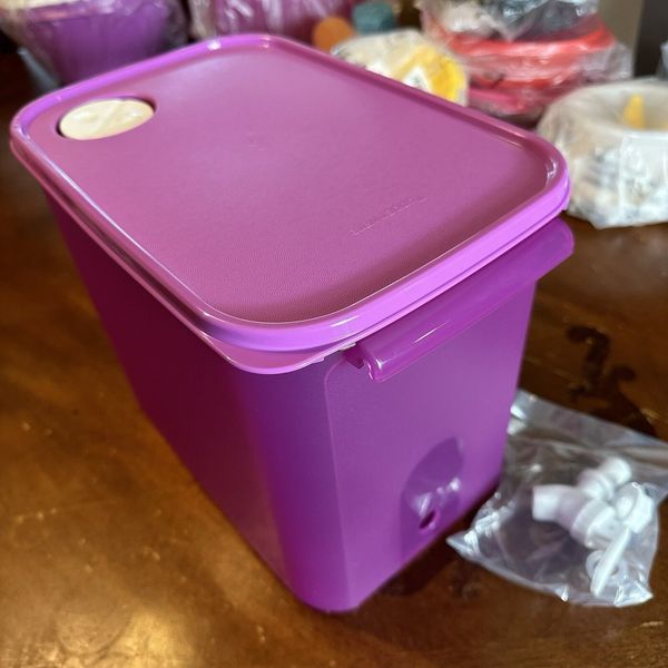 Tupperware Beverage Water Dispenser 8.7L/36cup Serveware Drinkware Storage