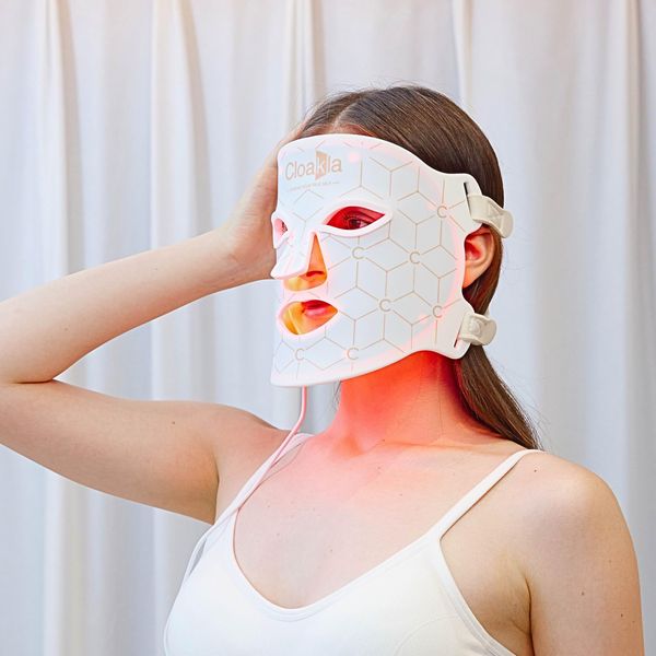 Cloakla K11 Led Red Light Therapy Face Mask - Anti-Aging Skin Care Mask Set for Home & Travel - 7 Colors Led Light Therapy Facial Mask (White)