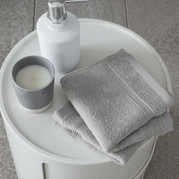 Catherine Lansfield Zero Twist Soft & Absorbent Cotton Face Cloth Pair Silver Grey